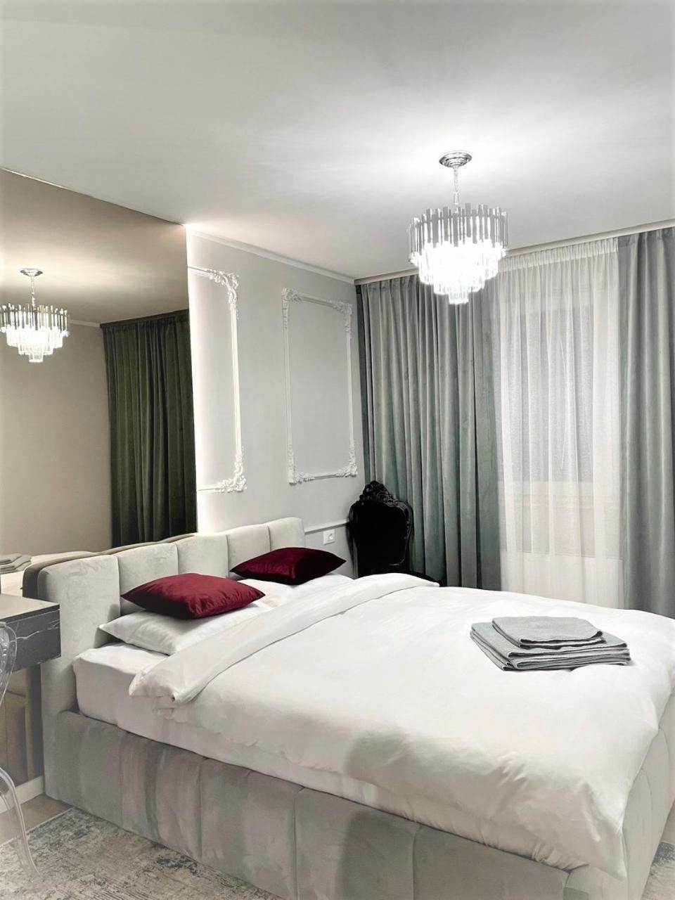 Studio 92- Urban Plaza Brasov Bagian luar foto